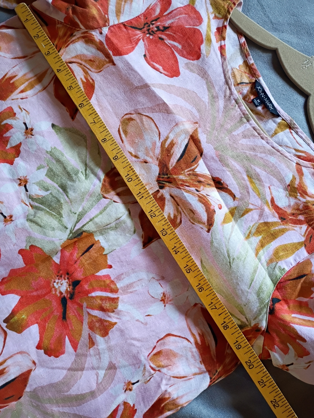 John Mark Women’s Floral Bell-Sleeve Blouse Size M Linen Blend - Picture 6 of 11